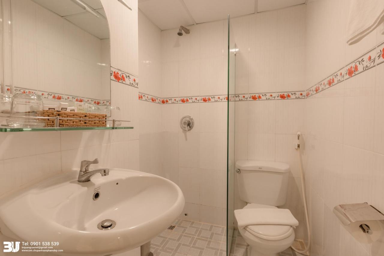 Cosmo Square Hotel Хошимин Экстерьер фото